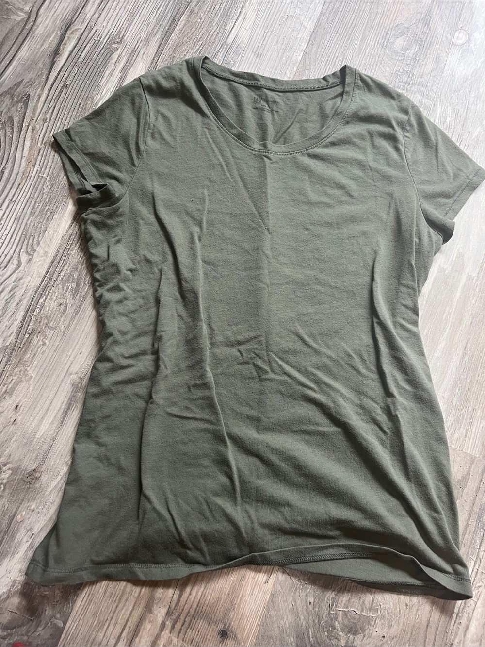 Nola Olive Green Short Sleeve Scoop Neck Tee